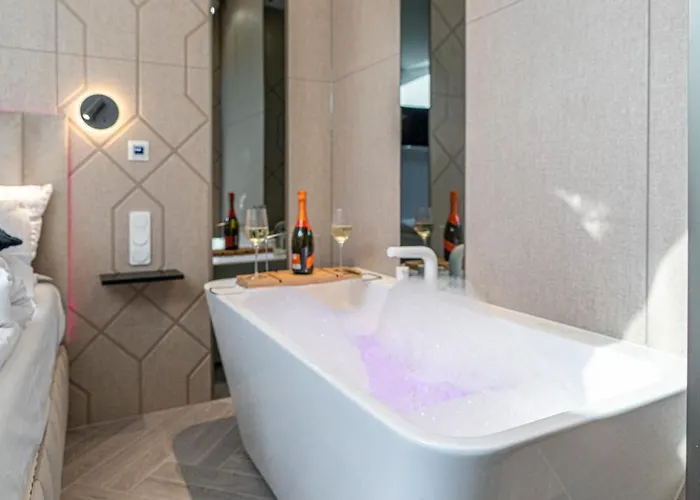 Apartamento Dasto Jacuzzi Old Town Cracow *