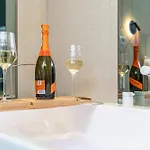 Apartamento Dasto Jacuzzi Old Town Cracow